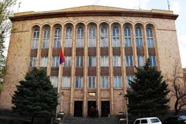 «Айкакан жаманак»: Проявит ли Конституционный суд Армении «добрую волю»?