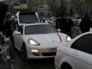 Установлен стрелок из свадебного кортежа