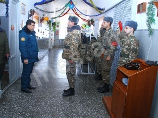Արտակարգ իրավիճակների նախարարը ՊՆ զորամասում