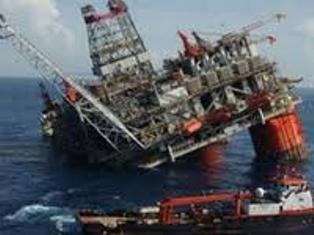 В Саудовской Аравии затонула нефтяная платформа