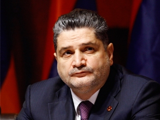 Противостояние продолжается: Тигран Саркисян ответил Роберту Кочаряну