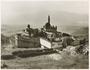 В Вашингтоне проходит выставка Ара Гюлера: особенно трогательны фотографии армян