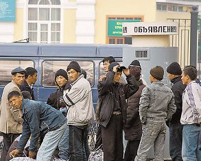 Гастарбайтеры хотят объединения Средней Азии