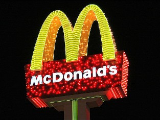 Тбилиси может открыть McDonald’s в Абхазии