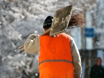 Убитый националистами узбек работал дворником в Москве