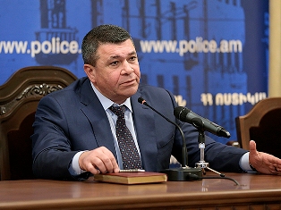 Начальник Полиции Армении: Первым идеалом для ребенка должен быть именно учитель