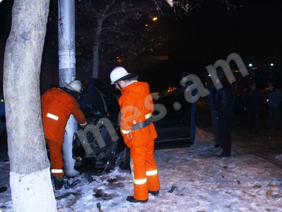 Крупное ДТП в центре Еревана: один человек погиб и четверо получили тяжелые трав