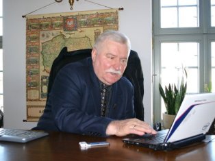 Լեհաստանի նախկին նախագահ. Միացյալ Նահանգներն այլեւս աշխարհի առաջատարը չեն