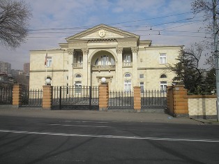 2013թ. ՀՀ նախագահի նստավայր է այցելել շուրջ 800 դպրոցական