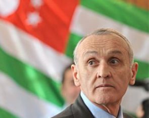 Президент Абхазии: Мы еще имеем шанс вернуть ситуацию в правовое русло
