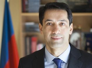 Ադրբեջանի դեսպանը հույներին «պատմություն» է սովորեցնում. Ղարաբաղում եւ Զանգեզուր
