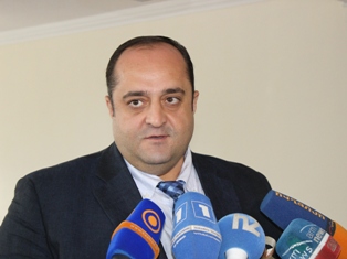 Արդարադատության նախարարը լրագրողների հետ շրջայց է կատարել Իրավաբանական ինստիտուտ