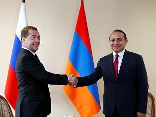 Մինսկում հանդիպել են Հովիկ Աբրահամյանը եւ Դմիտրի Մեդվեդեւը