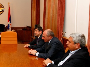 Karabakh President meets with US and European businessmen (PHOTO)