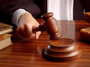 Ֆալոիմիտատորների կոլեկցիոներ-պատգամավորին կոռուպցիայի համար ազատազրկման են դատապ