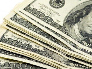 Dollar loses ground in Armenia