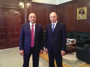Armenian Finance Minister holds meeting in the Hague