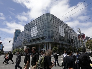 Часы iWatch от Apple поступят в продажу в октябре по цене в $199-299