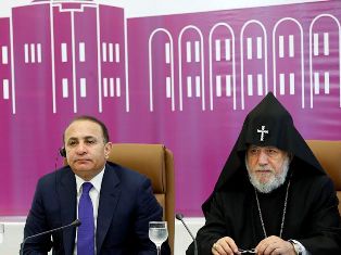 Armenia PM attends opening of international conference on Syrian crisis (PHOTOS)