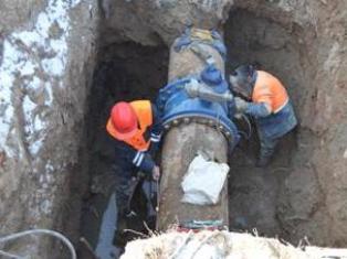 Վնասվել է շենքի մոտակայքով անցնող ջրագիծը