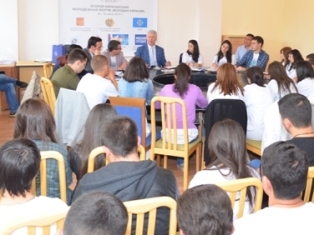 «Երիտասարդ Եվրասիա». Մեկնարկել է եվրասիական երիտասարդական երկրորդ համաժողովը (ֆո