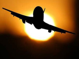 Малайзия начала выплаты семьям пассажиров пропавшего Boeing