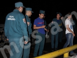Suicide attempt from Yerevan bridge is prevented (PHOTOS)