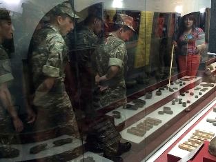 «Երեւան Սիթի Տուր»-ով զբոսանք՝ Երեւանում տեղակայված զորամասերի զինծառայողներ հա