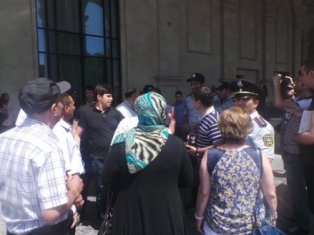 Բաքվում հայ խորհրդարանականների դեմ բողոքի ակցիա է անցկացվել (ֆոտո)