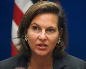 Нуланд: США и ЕС обсуждают новые санкции против России