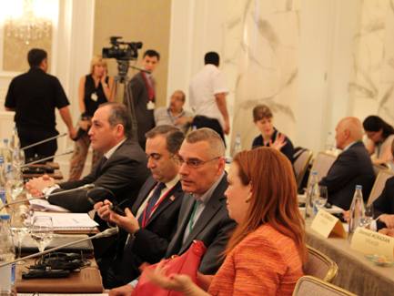 Richard Giragorsian calls Azerbaijani delegates' conduct “tragic farce”