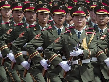 Китайская армия смягчает требования и увеличивает количество призывников