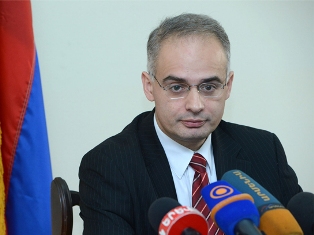 Ես էլ ի գիտություն եմ ընդունում Դավիթ Հարությունյանի եւ Սերժ Սարգսյանի ասածները.