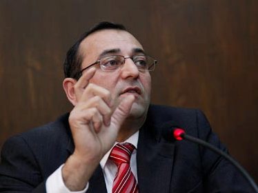 Արծվիկ Մինասյանը՝ կենսաթոշակային բարեփոխման մասին. Աղբի անունը մեղր մի դրեք
