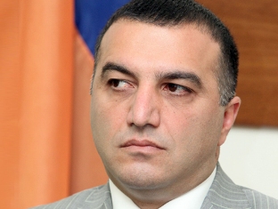 Աշխատանքի նախարարի պարզաբանում. կարճաժամկետ պայմանագրերով օտարերկրացի մասնագետնե