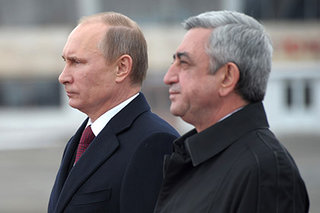 Putin ratifies gas, petroleum products and diamond deal with Armenia