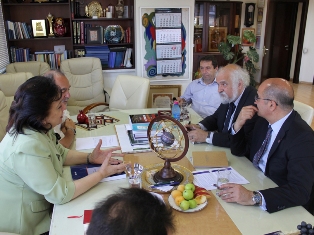Armenia diaspora minister receives Turkish intellectual