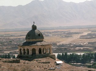 Քաբուլ տանող ճանապարհին 400-ից ավելի բենզատարներ են այրել