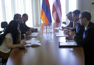 Քաղաքական խորհրդակցություններ Հայաստանի եւ Լատվիայի արտգործնախարարությունների մի