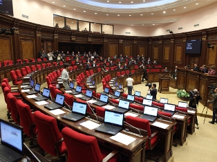 «Հայկական ժամանակ». Գալուստ Սահակյանի խոստացած լսումները չեն կայանա