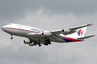 Авиакомпания Malaysia Airlines подтвердила потерю связи с «Боингом»