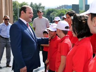 «Լավագույն մարզական ընտանիք-2014»-ի երեւանյան փուլի հաղթողները Ծաղկաձորում են