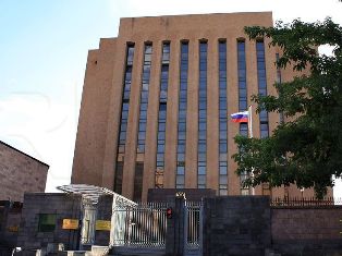 Ваагн Овнанян: Надо провести акцию у посольства России в Армении