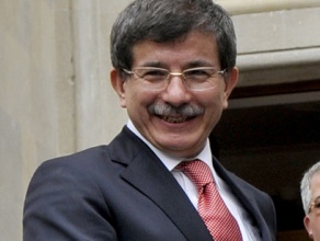 «Hürriyet Daily News»: Դավութօղլուն փորձում է «նվաճել» հայերի հիշողությունները