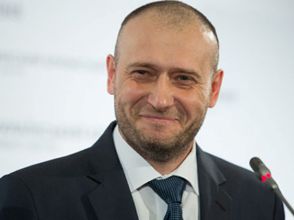 Ինտերպոլն ուկրաինական «Աջ սեկտոր»-ի ղեկավարի նկատմամբ հետախուզում է հայտարարել