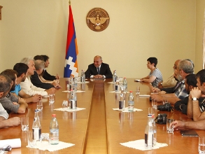 Karabakh President receives sculptors’ symposium participants