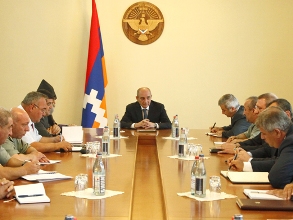 Բակո Սահակյանի մոտ քննարկվել է ԼՂՀ ներքին ու արտաքին քաղաքականությունը