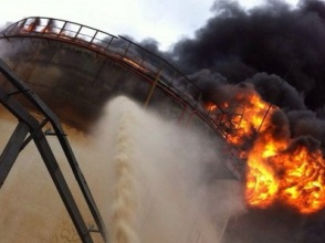 В Тбилиси взорвался резервуар с нефтью