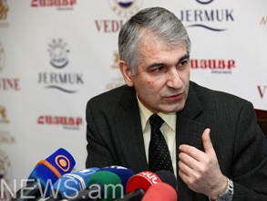 Экономист: Премьер Армении должен использовать свой потенциал