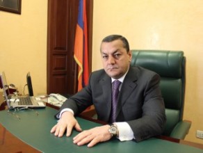 Депутат: После полуночи алкоголь рекламировать можно